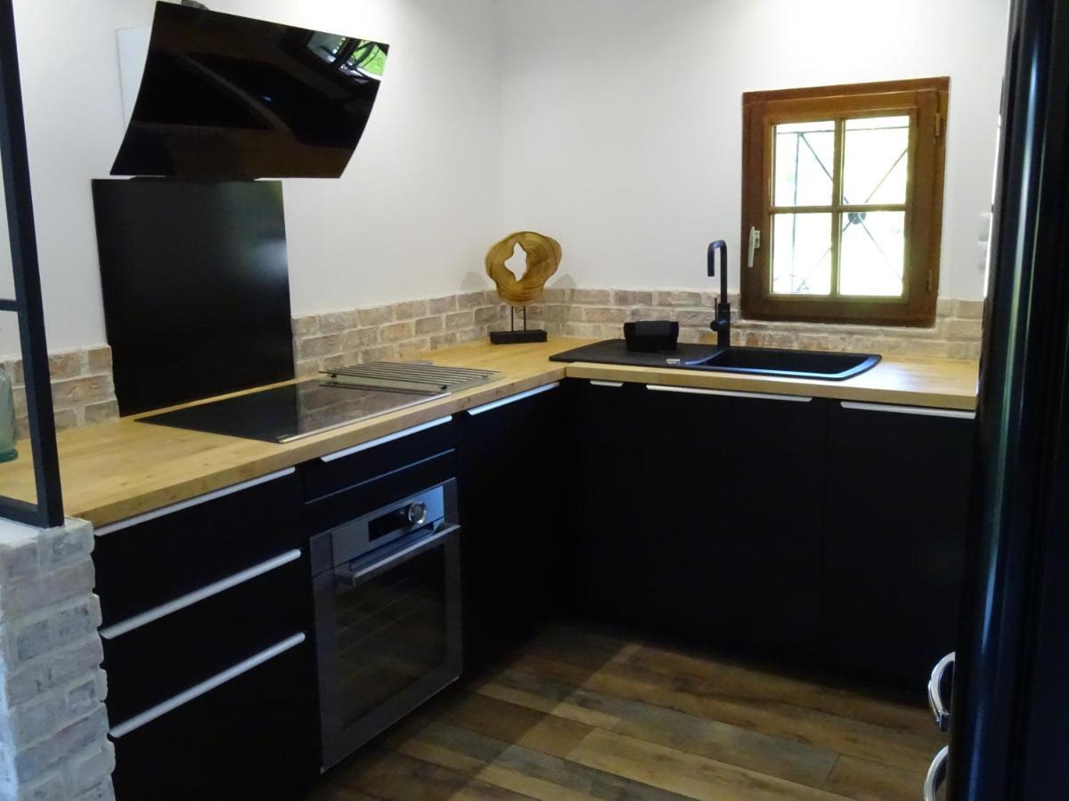 Le Clos De La Deesse La Ferte-Saint-Cyr Bagian luar foto